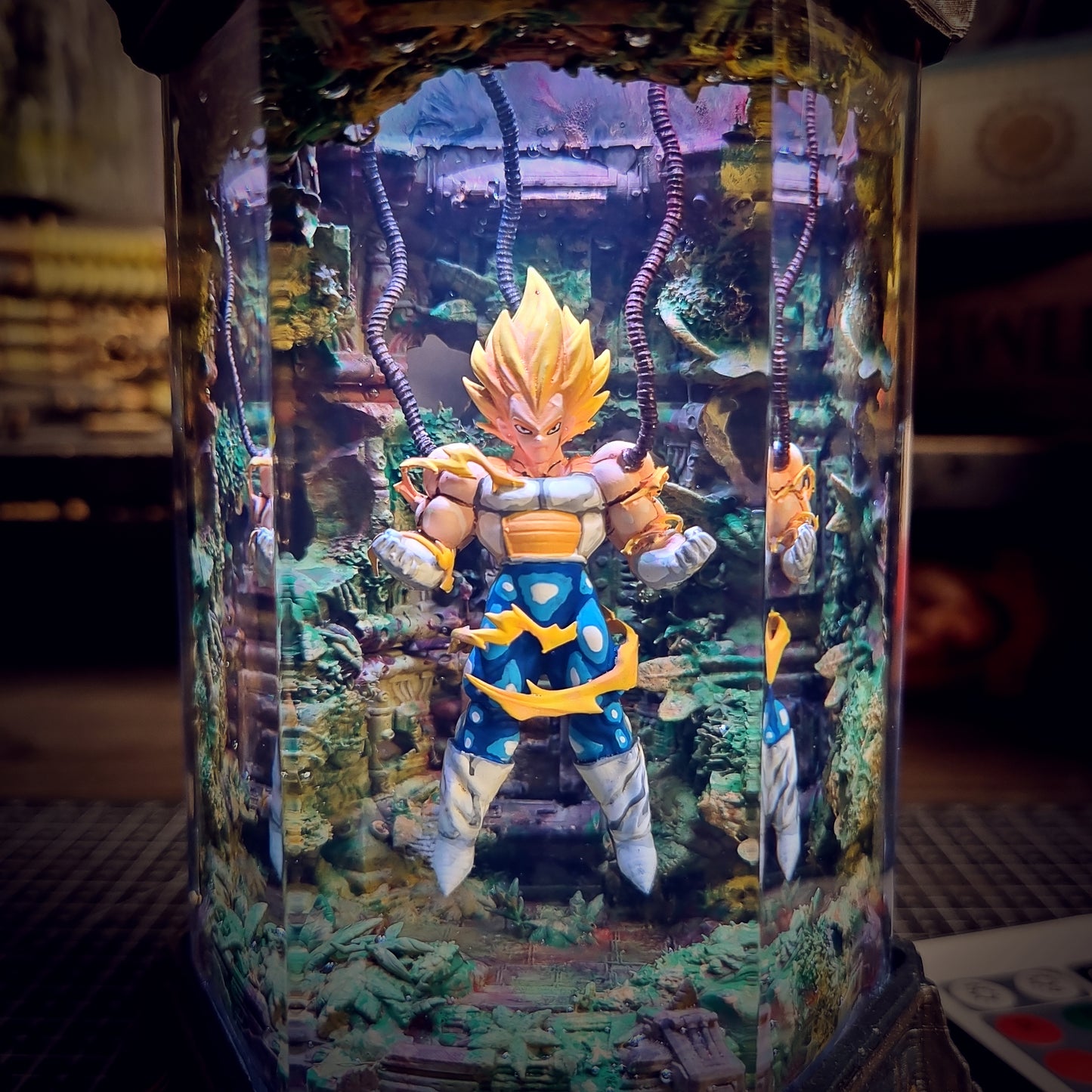 HEXAGON VEGETA LAMP