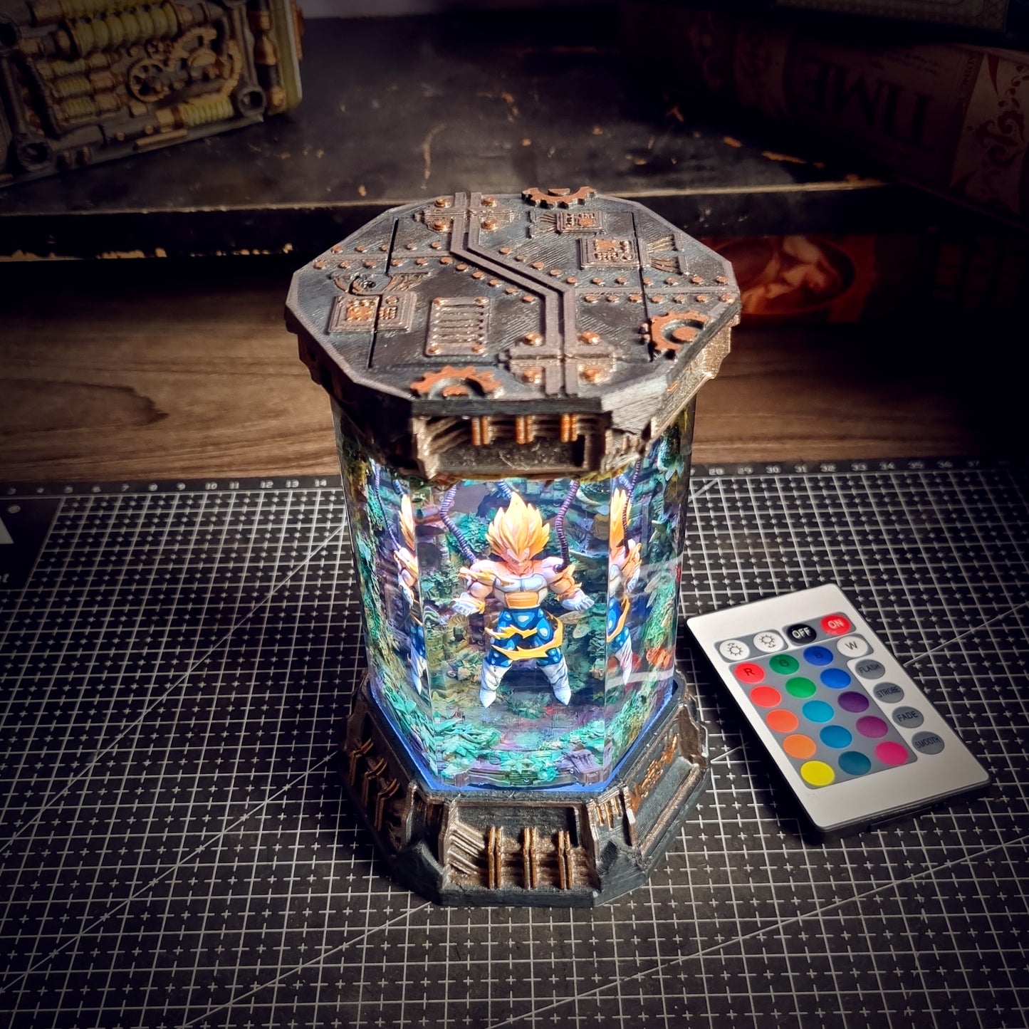 HEXAGON VEGETA LAMP