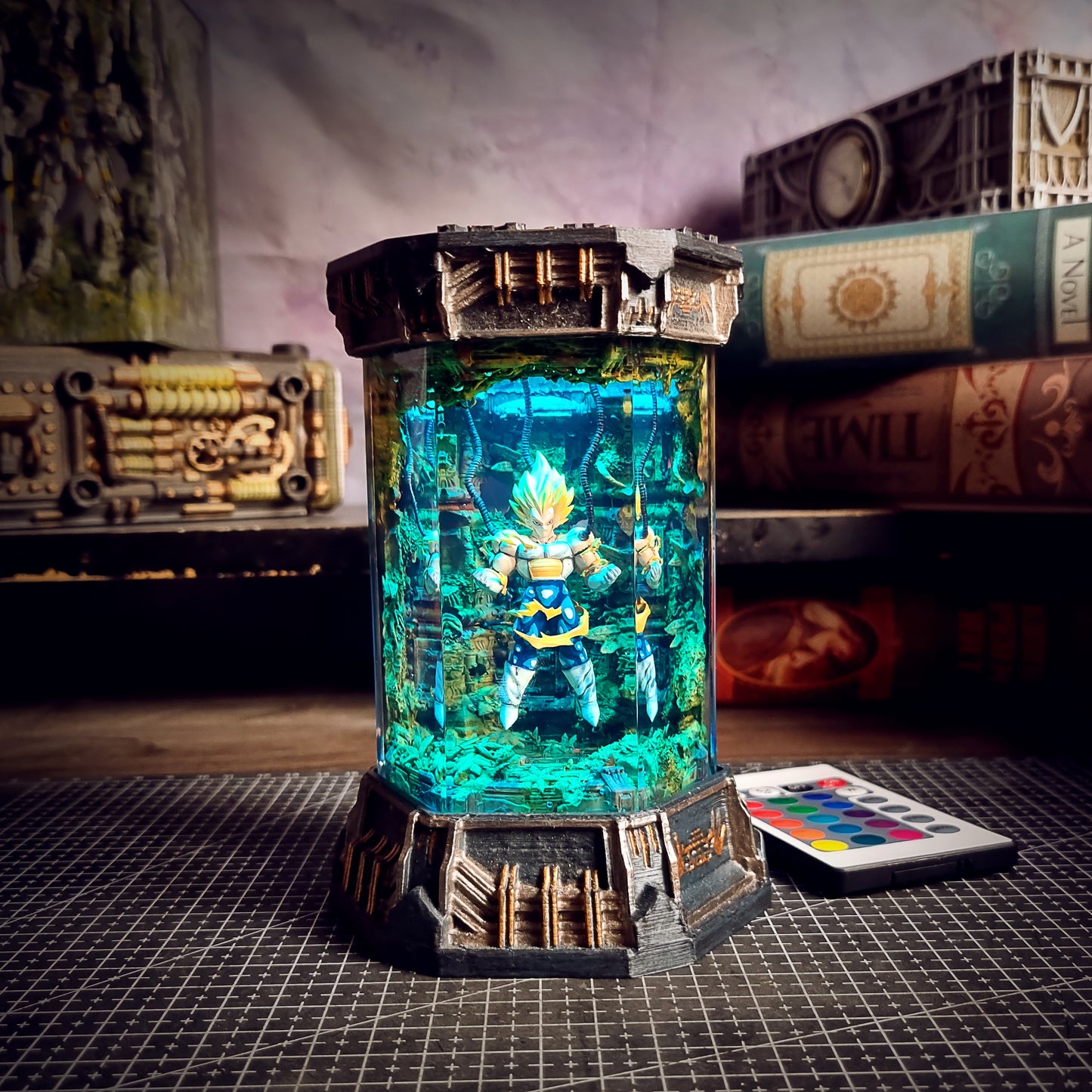 HEXAGON VEGETA LAMP
