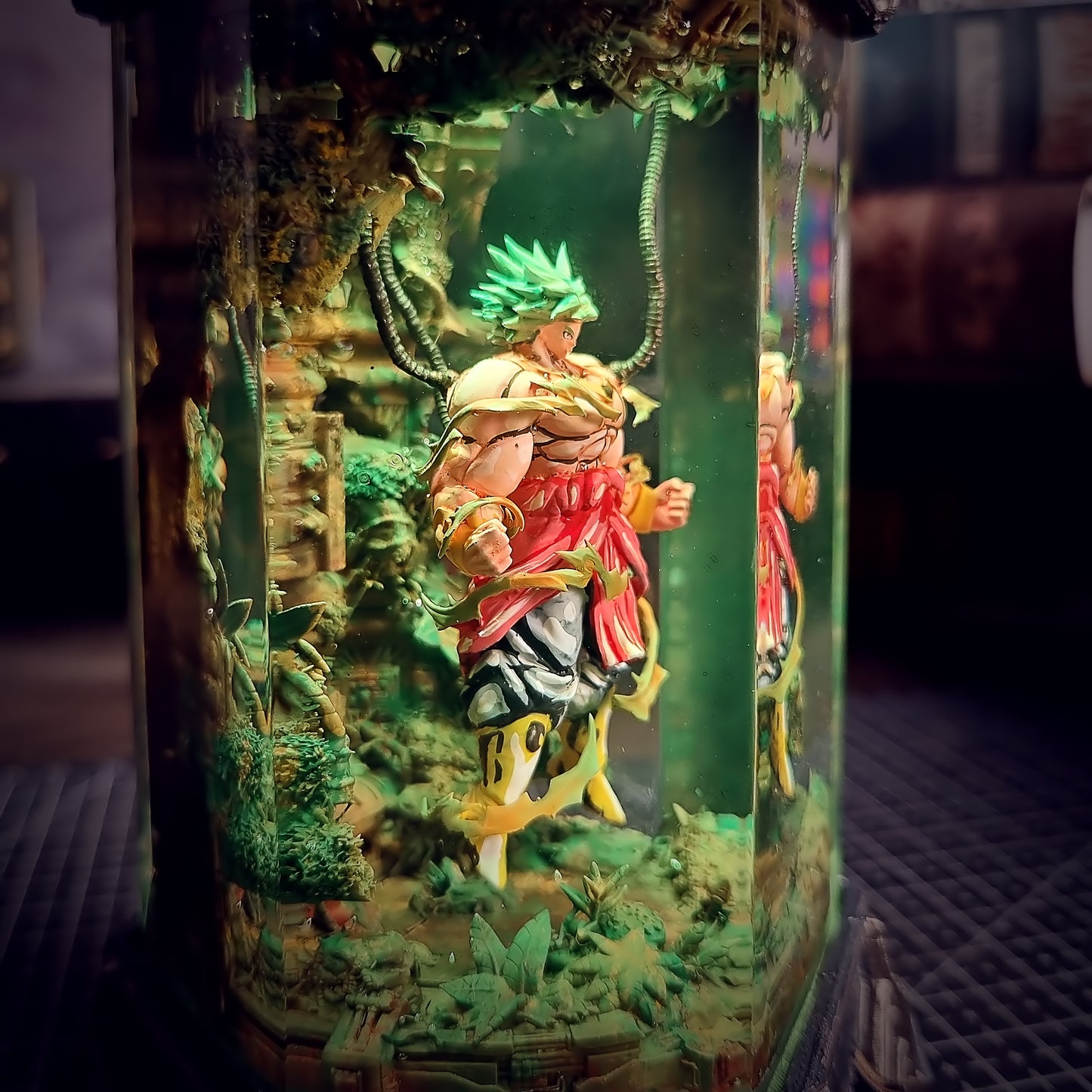 HEXAGON BROLY LAMP