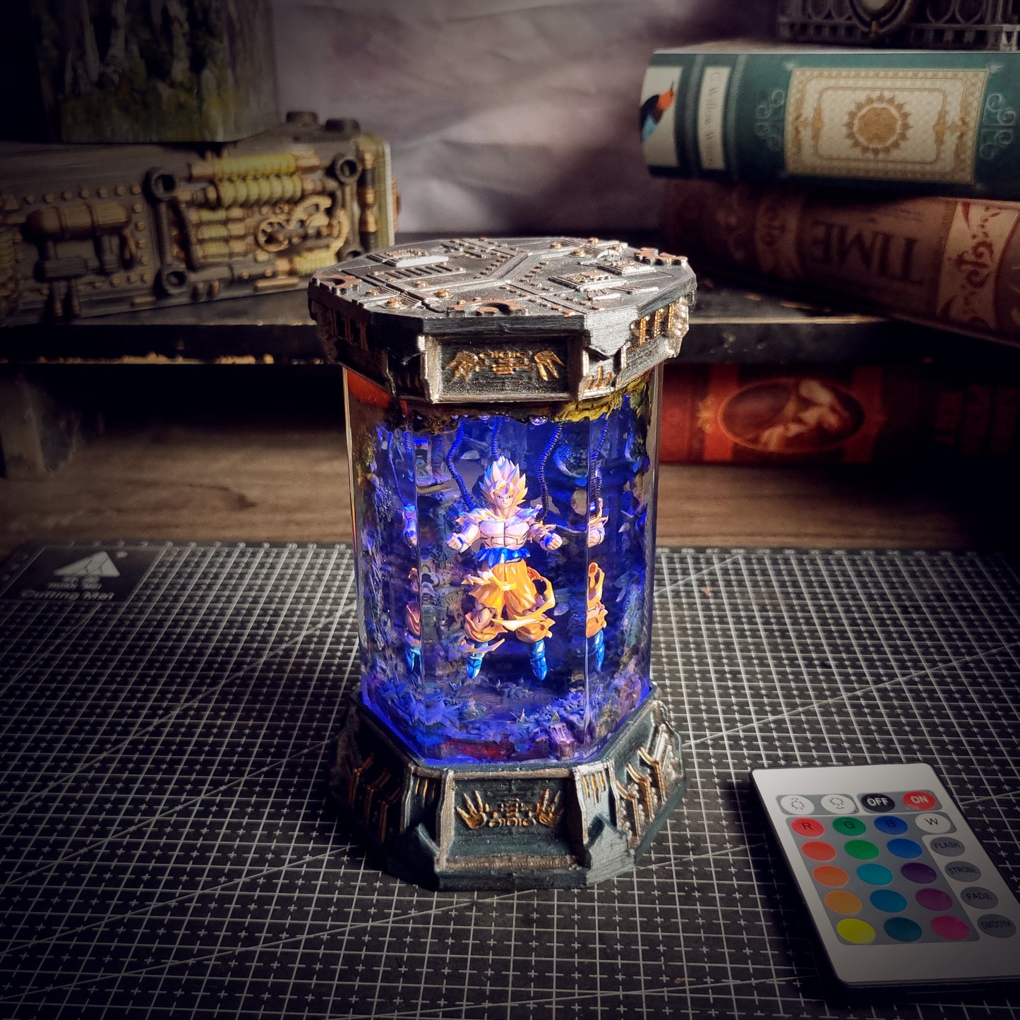 HEXAGON GOKU LAMP