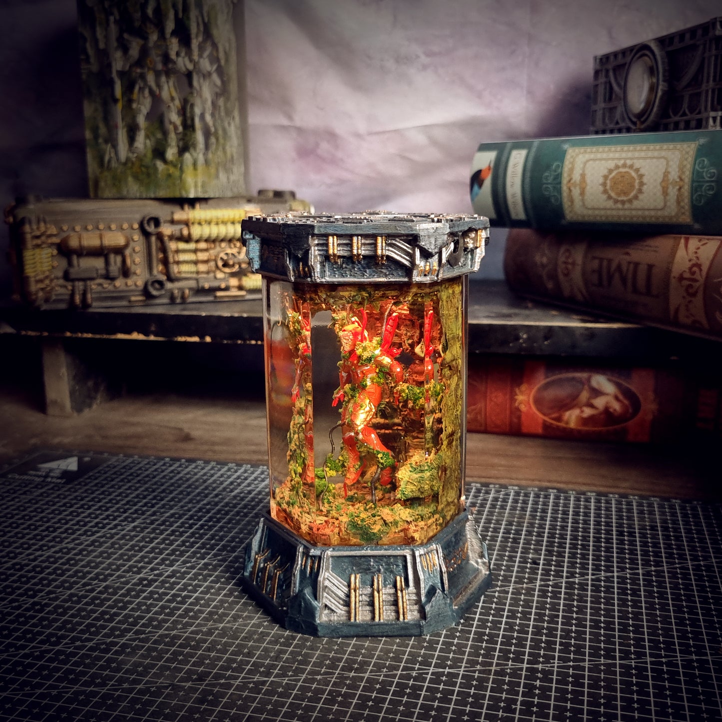 HEXAGON IRON MAN V1 LAMP