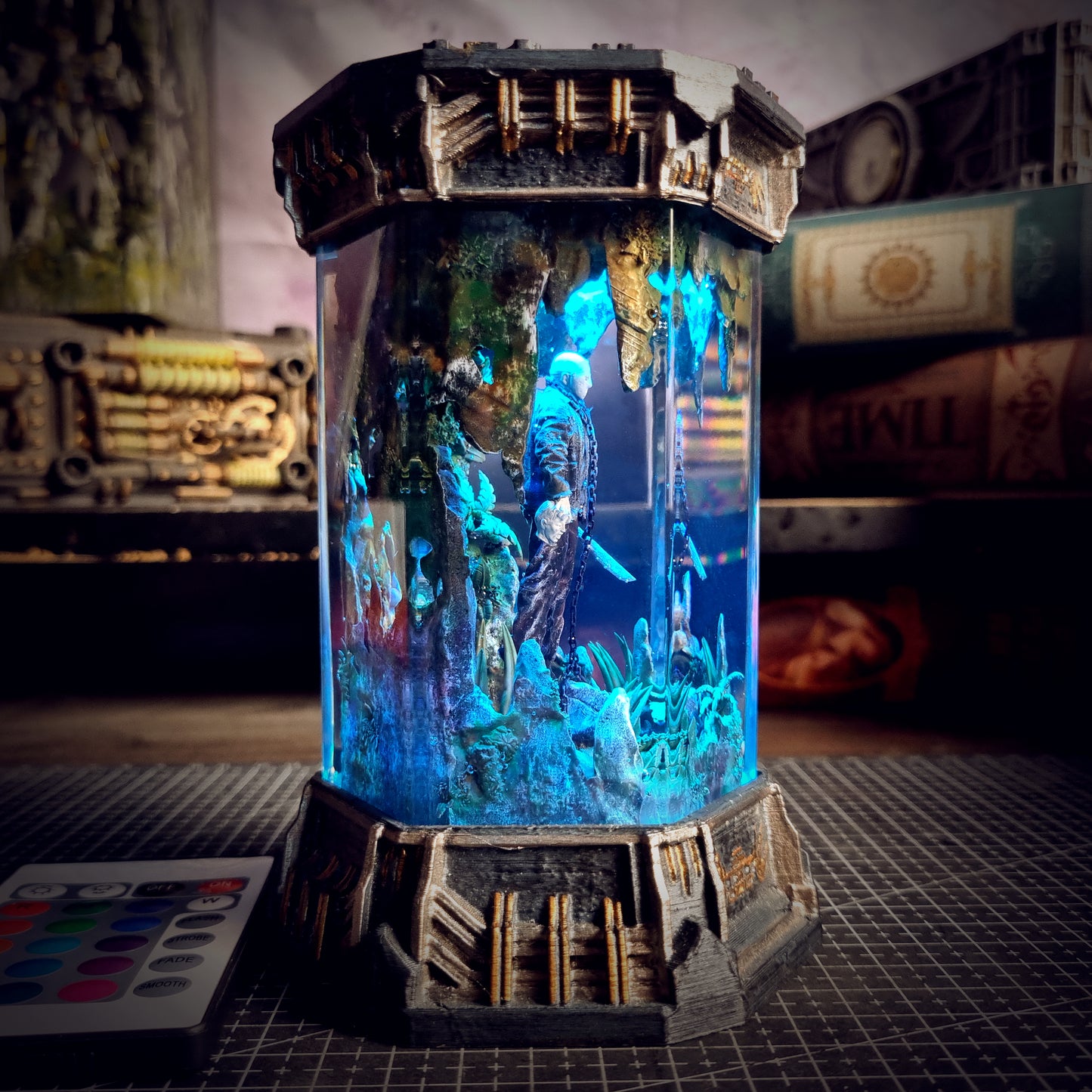 HEXAGON JASON LAMP