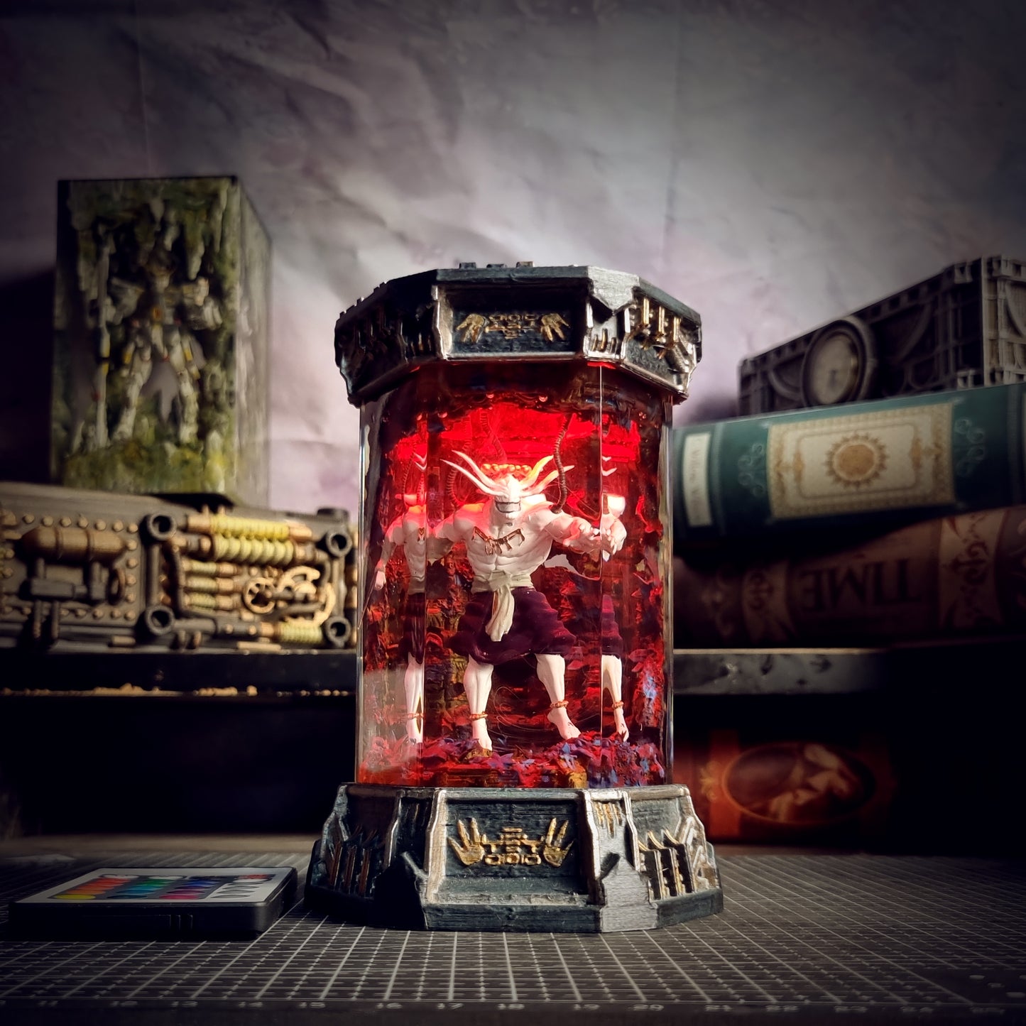 HEXAGON MAHORAGA LAMP