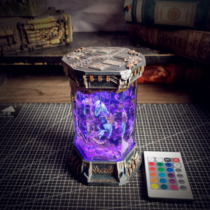 HEXAGON RAPTOR LAMP