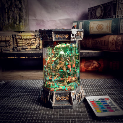 HEXAGON PREDATOR LAMP